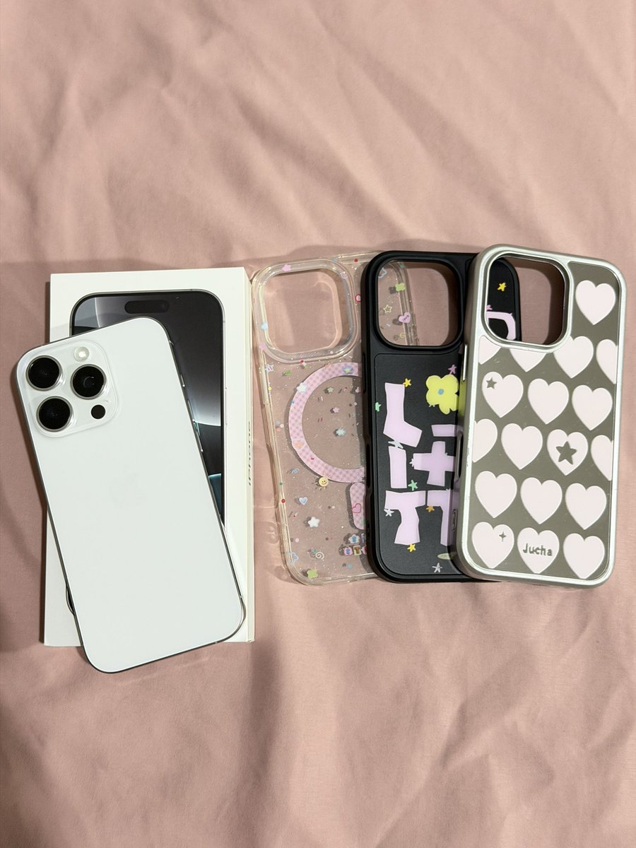 wx_pyy's tweet photo. ส่งต่อ iPhone 16 Pro 256gb TH 

price 26,900 (เจ้าของขายเอง)

สี  White Titanium แบต 92%
ไม่มีตำหนิใดๆ ระหว่างใช้งานติดฟิล์มทุกส่วน ดูแลอย่างดี 

เครื่อง+กล่อง+เคส 3 ชิ้น
สนใจสอบถามดูเพิ่มเติม dm มาได้เลยค่า

#ไอโฟนมือสอง #ส่งต่อไอโฟน #ไอโฟน #ไอโฟนมือ2 #ไอโฟนมือสองราคาถูก https://t.co/ZQW4lFy7Ny