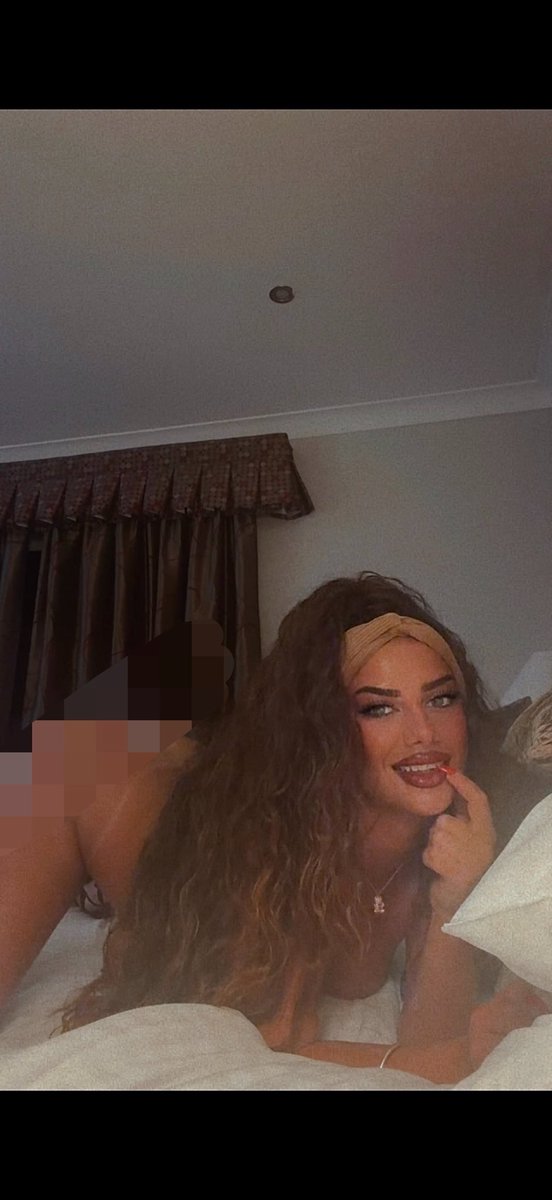 leahskylarxx's tweet photo. The tan lines tho 😮‍💨👌🏾 https://t.co/wTSkV0FUYe