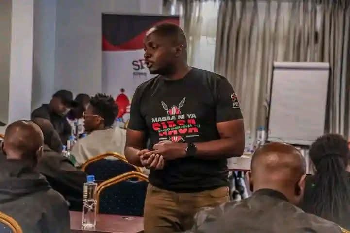 SlumPeace's tweet photo. Every ballot cast by a young person is a future shaped by a young person.

SPEC  through the sauti yetu  Amani yetu in Nairobi commits to shape meaningful youth participation in the general elections 2027.
#SiasaPlace
#ForumCiv
#BungeMashinaniInitiative https://t.co/joX23tKuAa