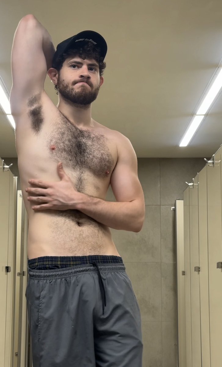 itsrickyochoa's tweet photo. Después del gym 🏋 https://t.co/28P9aCJ87m
