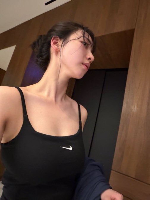 rinablu_'s tweet photo. how did we get these on the same day holy fuck https://t.co/xTD2eNwnLi