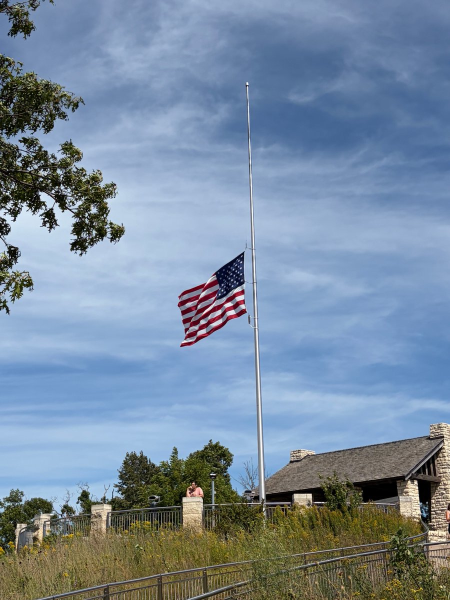 mikew403's tweet photo. Never Forget!! God Bless America. https://t.co/pSUxNFRoCJ