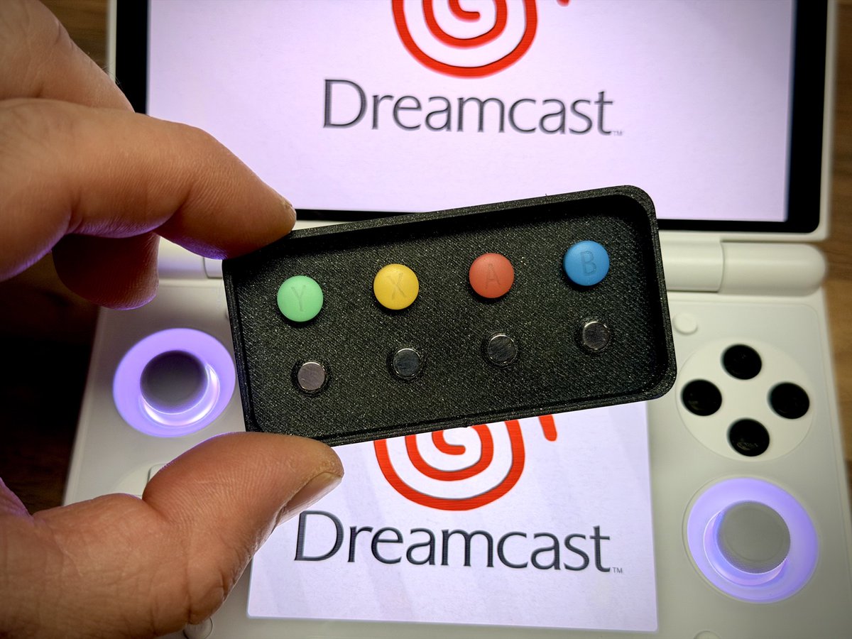 SakuraRetroModd's tweet photo. AynThor Dreamcast Mod available on Etsy 🙌

https://t.co/9trA8PVVTN https://t.co/P3tKrCudbW