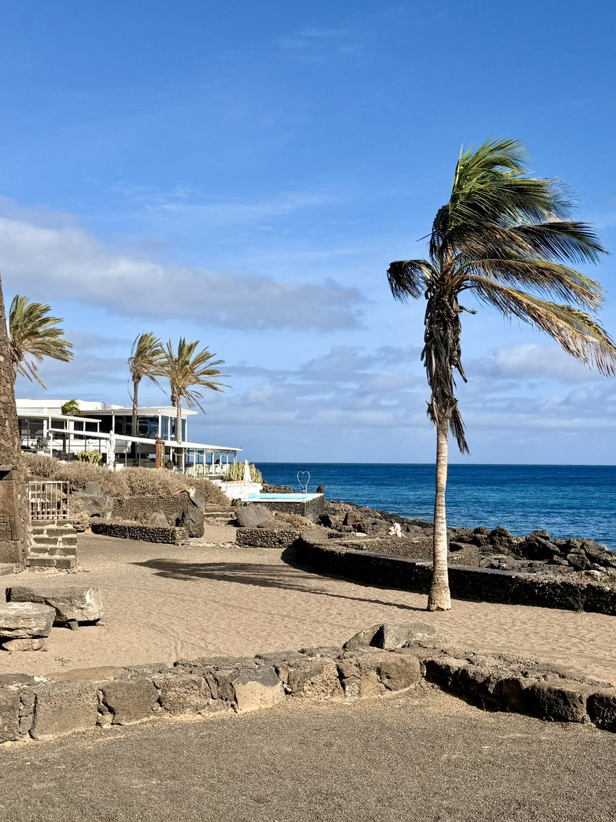 GoodersPhillip's tweet photo. #lanzarote #playabastian https://t.co/Ruyq8jaOqB