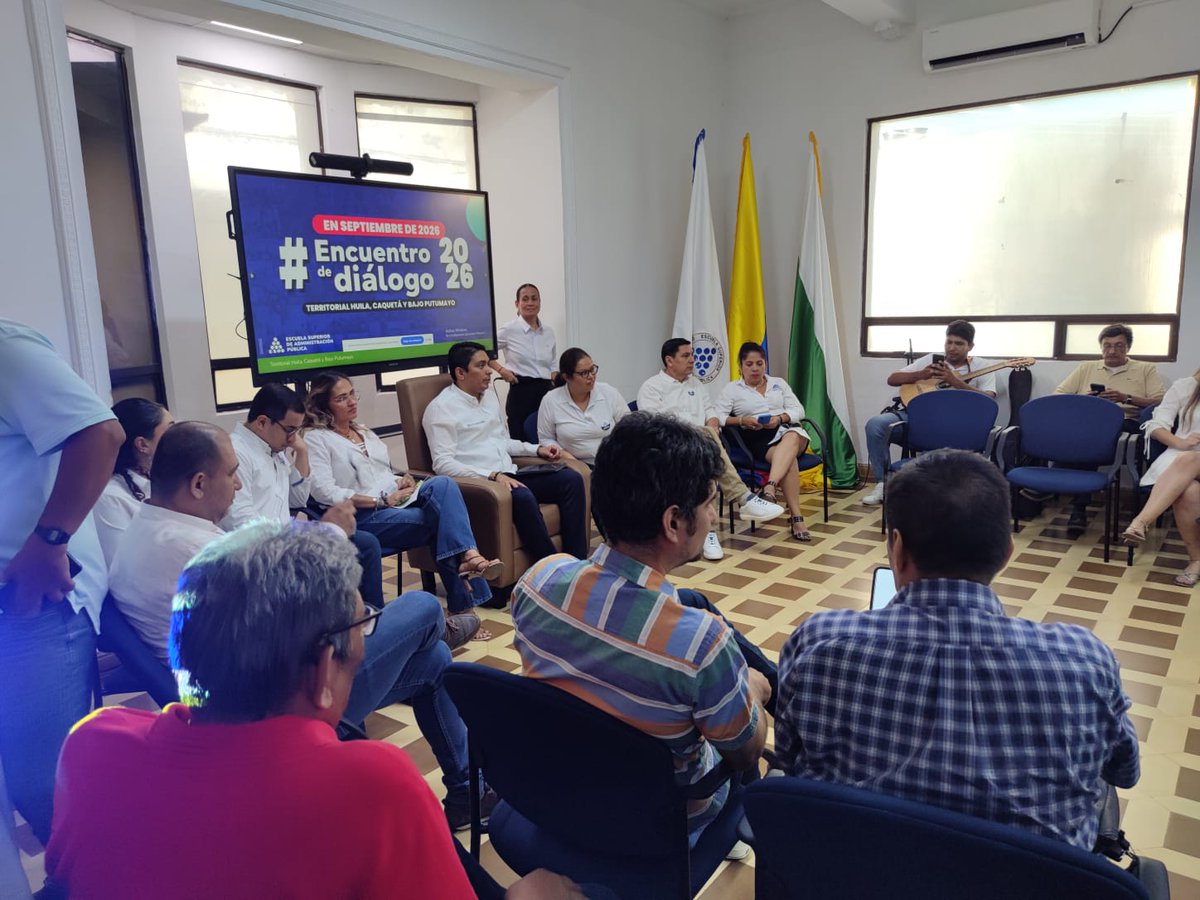 ESAPOficial's tweet photo. #Territoriales | La ESAP Territorial Huila, Caquetá y Bajo Putumayo realizó la jornada de #EncuentroDeDiálogo2026, un espacio de transparencia, participación y rendición de cuentas para compartir con la comunidad académica los avances alcanzados durante la vigencia 2026.
Durante el encuentro, el director territorial, Breidy Fernando Castro Campos, presentó los principales resultados institucionales y los avances de la plataforma estratégica de la ESAP, en la cual destacó el cumplimiento del 84% del POAI 2026, reflejando el compromiso de la territorial con el fortalecimiento de la educación pública y la gestión institucional.