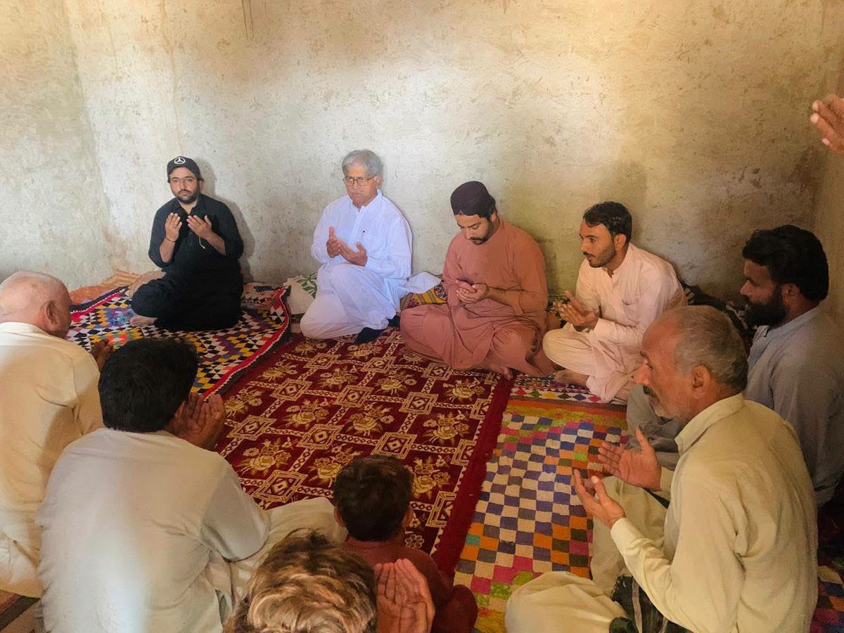 mpagqc's tweet photo. MPA Ghulam Qadir Chandio Sahab 🇱🇾
Reached Mashakh Stop and offered condolences to the family of Mahboob Ali Chandio, PPP🇱🇾 worker, on the passing of his respected father. https://t.co/cR8Rsd3X5w
