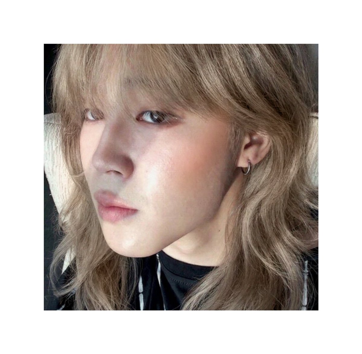 majorkives's tweet photo. ⋆  jikook au      |    wallflower  ꩜

o garoto popular da escola está incondicionalmente apaixonado pela garota loira, tímida, e invisível da sala…

jimin não sabia que era possível alguém errar tanto sobre a sua pessoa https://t.co/DvpMRYVqgN