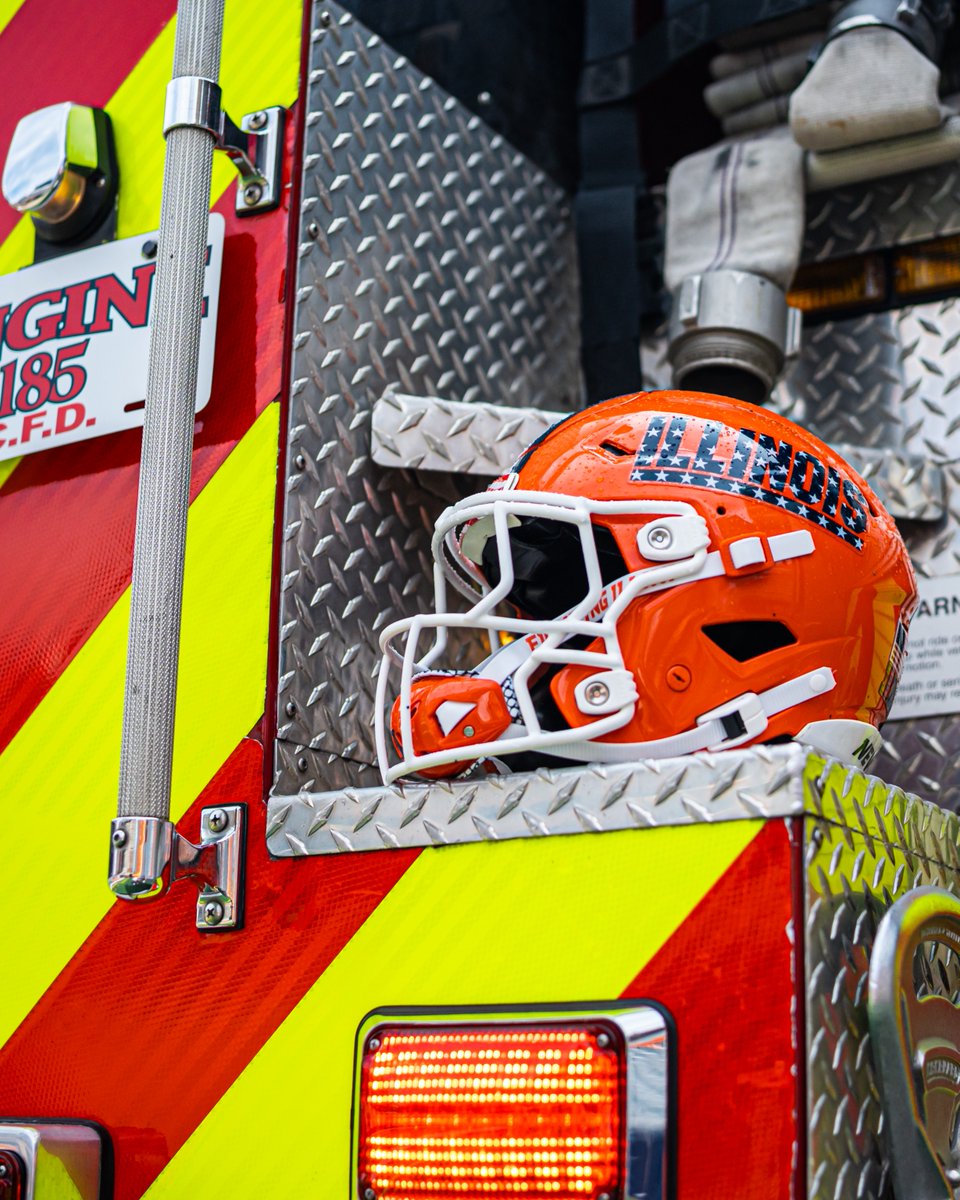 IlliniFootball's tweet photo. Honoring the lives, courage, and sacrifice of September 11.

25 years later. We remember. https://t.co/1tAForFwFm
