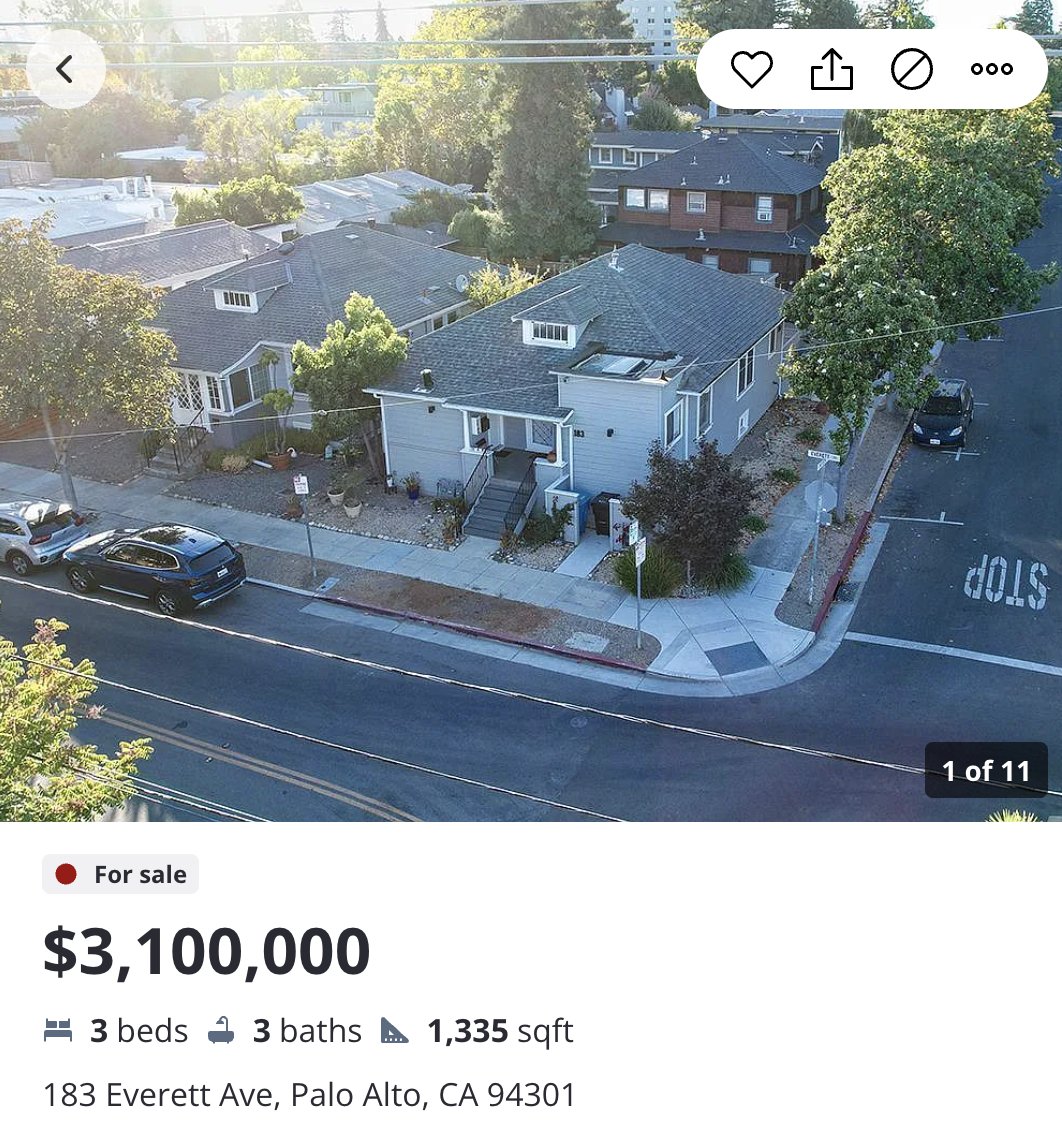 pronounced_kyle's tweet photo. $3 million in Palo Alto, CA: garage can almost fit a car!

$3 million in Waco, TX: a literal castle (+ $300,000 for fun) https://t.co/u7HTT2ZcXc