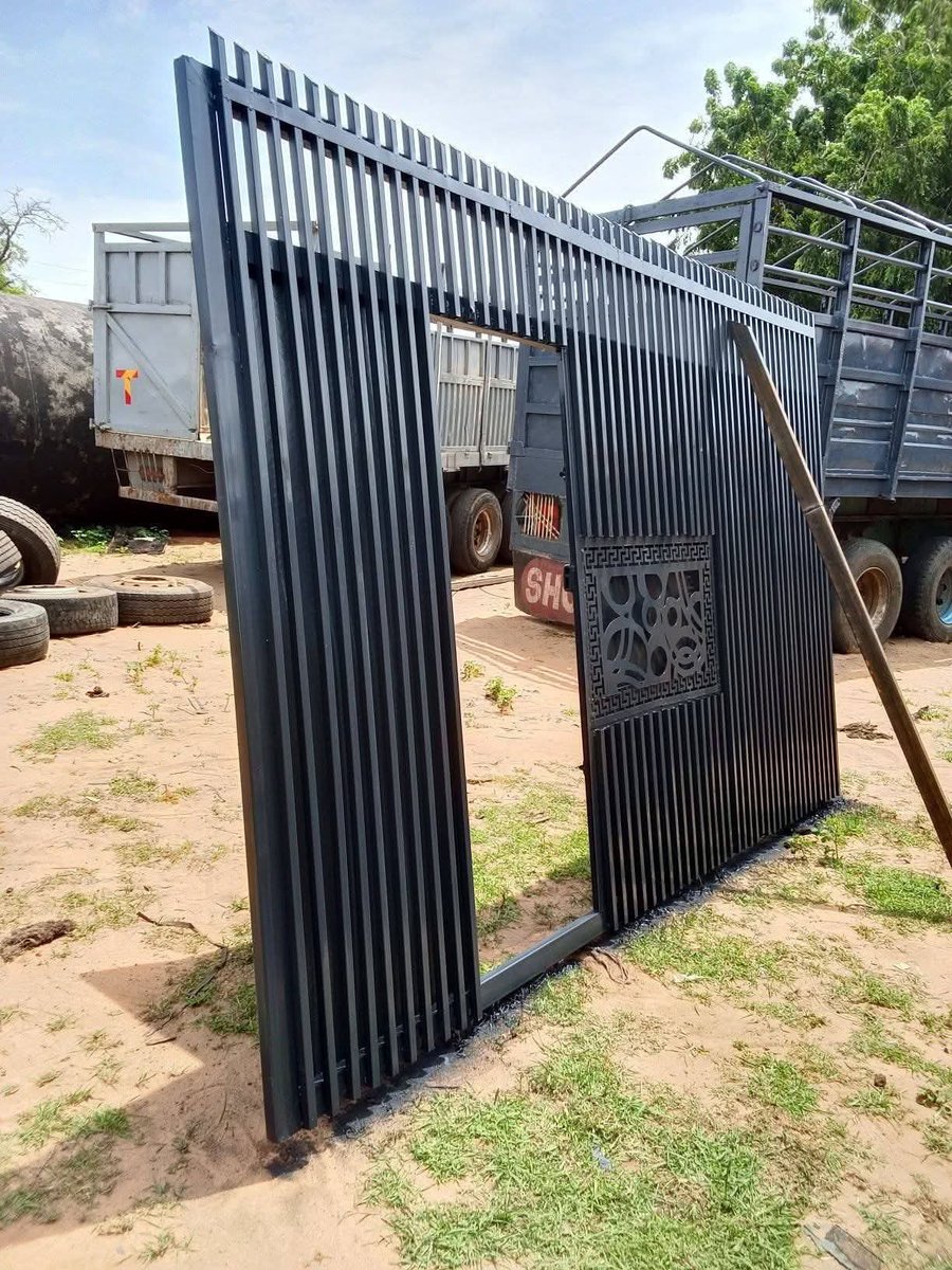 naijaratee's tweet photo. I am a welder pls promote my business 
I take custom orders for gates, security grilles,fencing.container, and burglary
Send a message if you need something made. https://t.co/kvGHFOwMo8