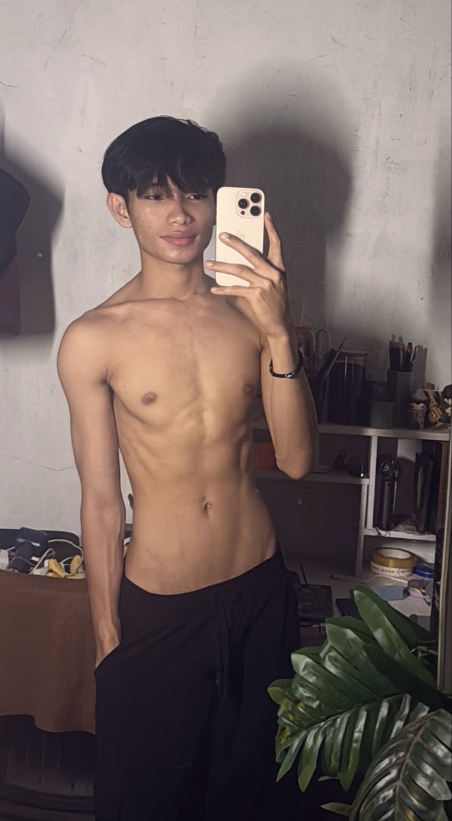 thisprettyyyboy tweet picture