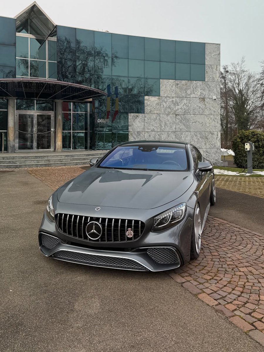 Venosier's tweet photo. S Coupe Mercedes https://t.co/8f1juOfnfY