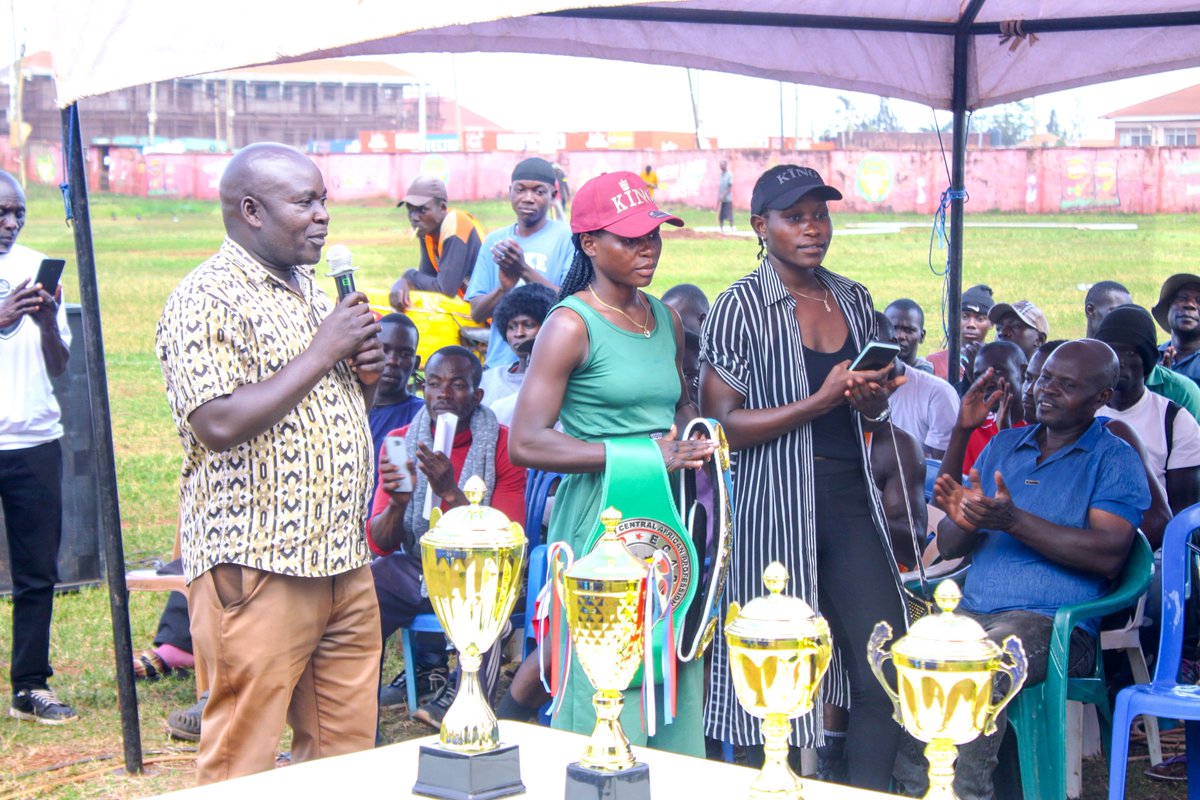 SabulaSports's tweet photo. 🥊 CHAMPIONS! Teso Ring Warriors from Soroti crowned Overall Champions of Eastern Region Novice Boxing Championship 2026 at Kyabazinga Stadium Bugembe.
They beat 17 clubs to take both Overall &amp; Elite trophies. 139 boxers competed.
Next: Nationals, Sept 19, Lugogo https://t.co/AxNflrkHuQ
