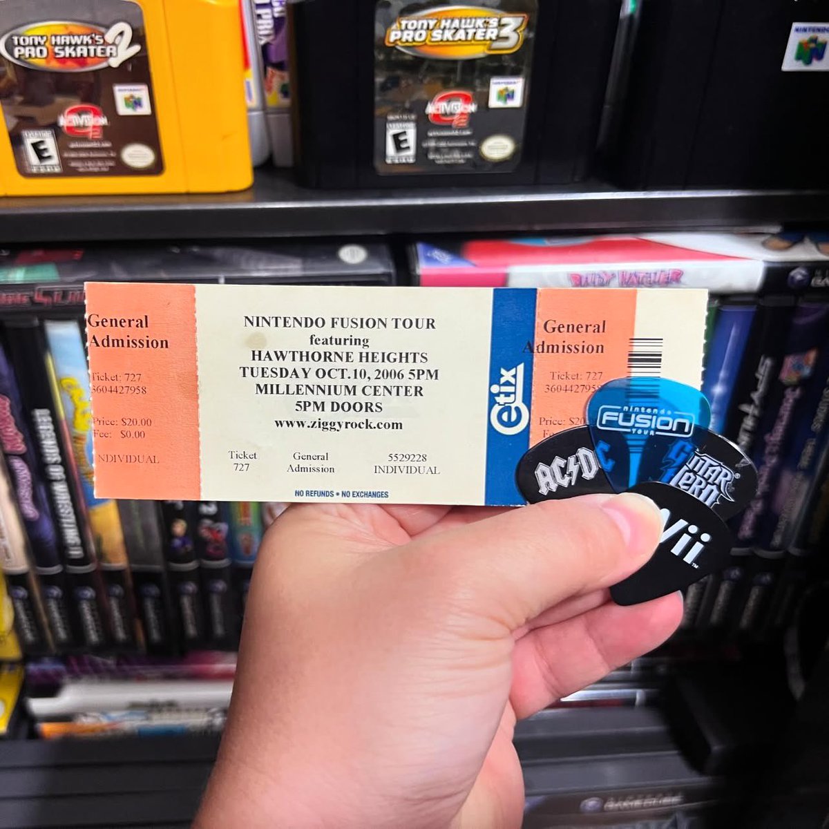 GamerAhmer's tweet photo. Do you collect any Nintendo Fusion Tour stuff? #videogames #nintendo #nintendofusiontour #retrogaming #nintendowii https://t.co/1CuOvjHQ2N