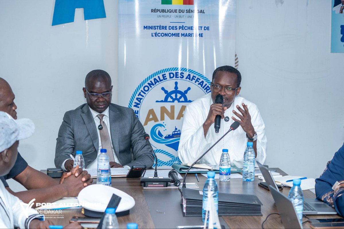 dounepathembeng's tweet photo. Le PAD, dans le cadre des initiatives du @PR_Diomaye pour les JOJ Dakar 2026, a rencontré l’ANAM. 

Son DG Mamadou Thiaw a réaffirmé sa pleine disponibilité. 
@portdakar et @ANAMSenegal s’engagent à contribuer activement à la réussite de cet événement majeur, pour le Sénégal. https://t.co/XNJ9vCkF3L