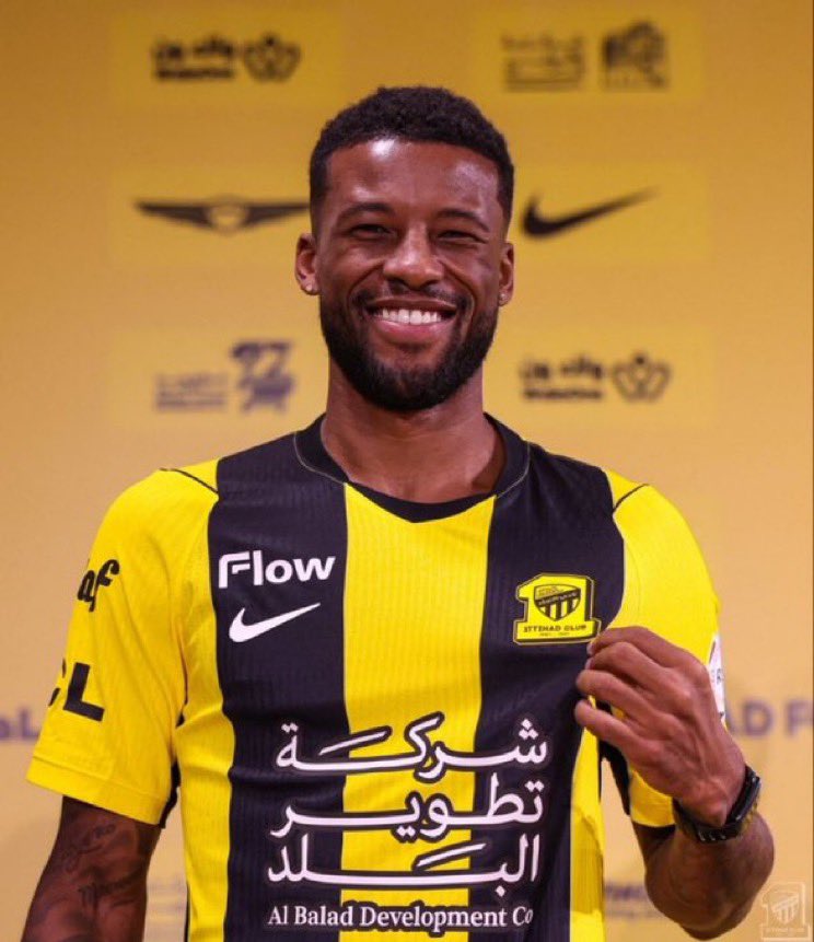 1SMi_'s tweet photo. 🚨🚨🚨🚨🚨  — فينالدوم : 

نادي #الاتحاد يذكرني بنادي ليفربول كثيرًا https://t.co/FWGpdYAQSi