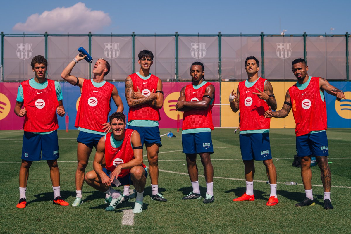 fcbarcelona_br's tweet photo. 😍 https://t.co/TkjLDh8339