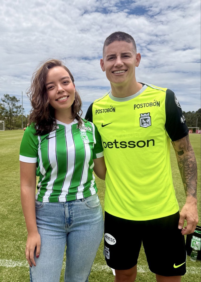 emiliolagos1's tweet photo. ¿Título para la foto?

Dos retrasados https://t.co/tkqQRMfmLb