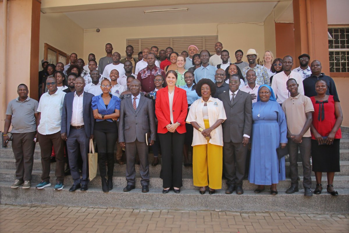 kyambogou's tweet photo. The Nordic - Uganda Partnership Day. Master Class and Demo Workshop on Creative Positioning was held at Kyambogo University! π³π΄πΊπ¬ #NordicUganda #PartnershipDay #CreativePositioning #KyambogoUniversity https://t.co/uETVaOmLEI