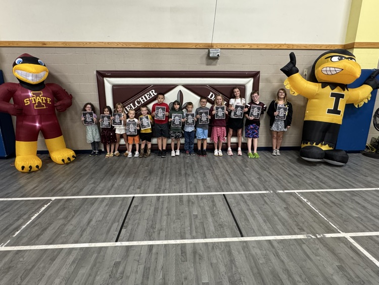 CsdDallas's tweet photo. Great game tomorrow and a great day to recognize HEART students today!!!! 👏👏 https://t.co/vXE4jEZtml