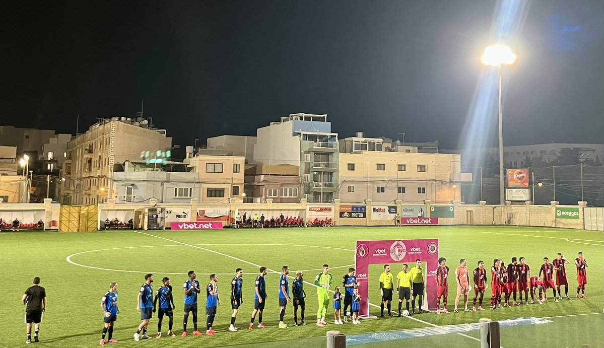 michi_tours's tweet photo. Not gegen Elend. Naja, Hauptsache Fußball ⚽️ https://t.co/ZygmocF7Wm