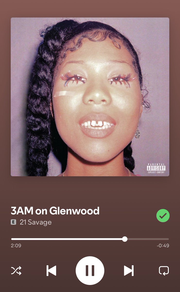 spinboutU_'s tweet photo. 21 Savage killed this shit. He should make more songs with this 40 type of beat. https://t.co/AsckyhvZx8