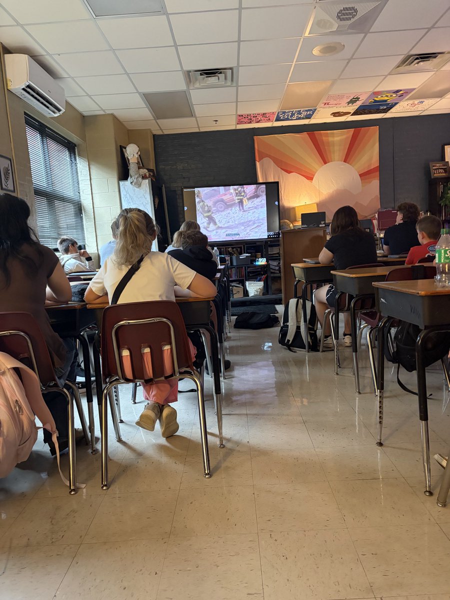 klmyates's tweet photo. Loved sharing the new 9/11 @RetroReport video. My students were so engaged and asked so many amazing questions. Thankful for this organization &amp; the resources they provide to educators. If we want the next generation to remember &amp; care, we have to share the stories of that day. https://t.co/N5JkamD6sq