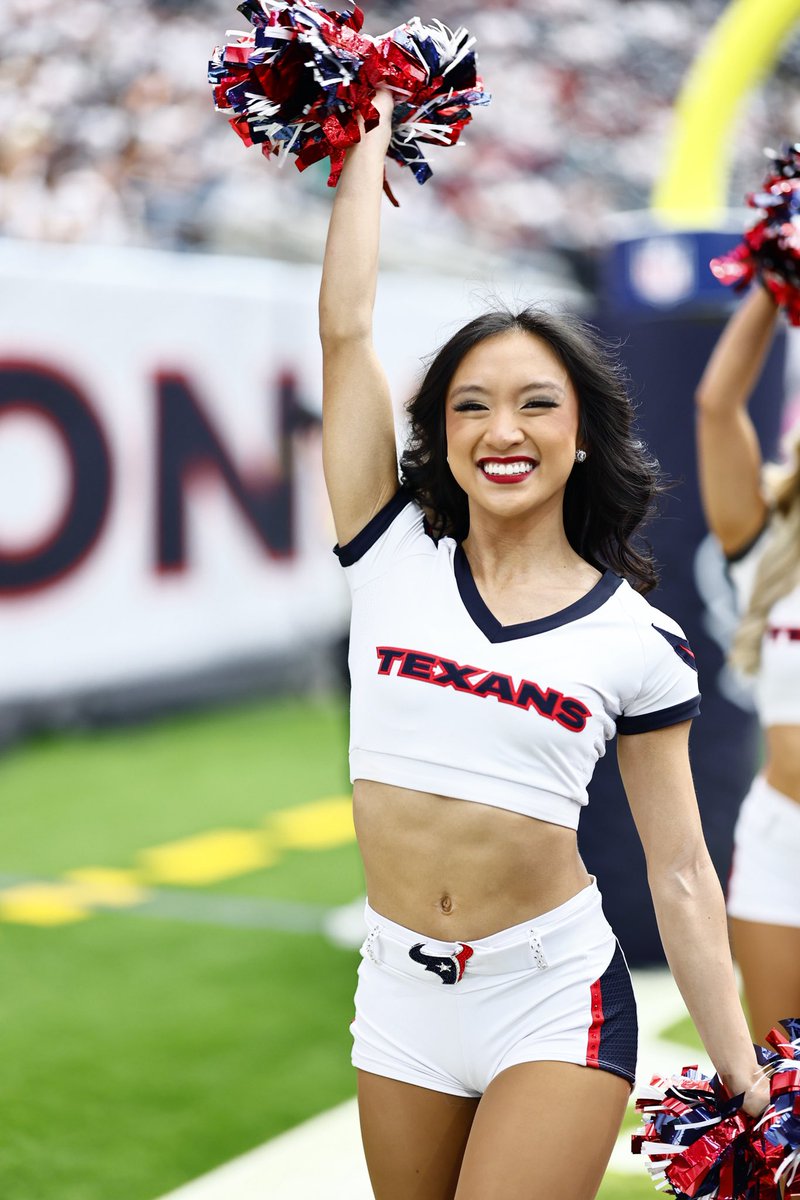 TexansCheer's tweet photo. From @HEB Kristyn to HTC Kristyn https://t.co/NAQWp7dIBD