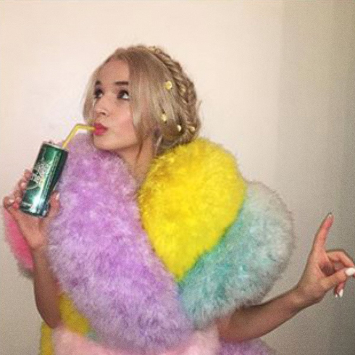 poppystats's tweet photo. With Girls in Bikinis actively out-streaming “I’m Poppy”, the track is expected to drop to #10 on her most popular songs on Spotify soon, with Crystalized having the chance to re-enter her top 10, and taking I’m Poppy’s place https://t.co/VEUU6hCnfx