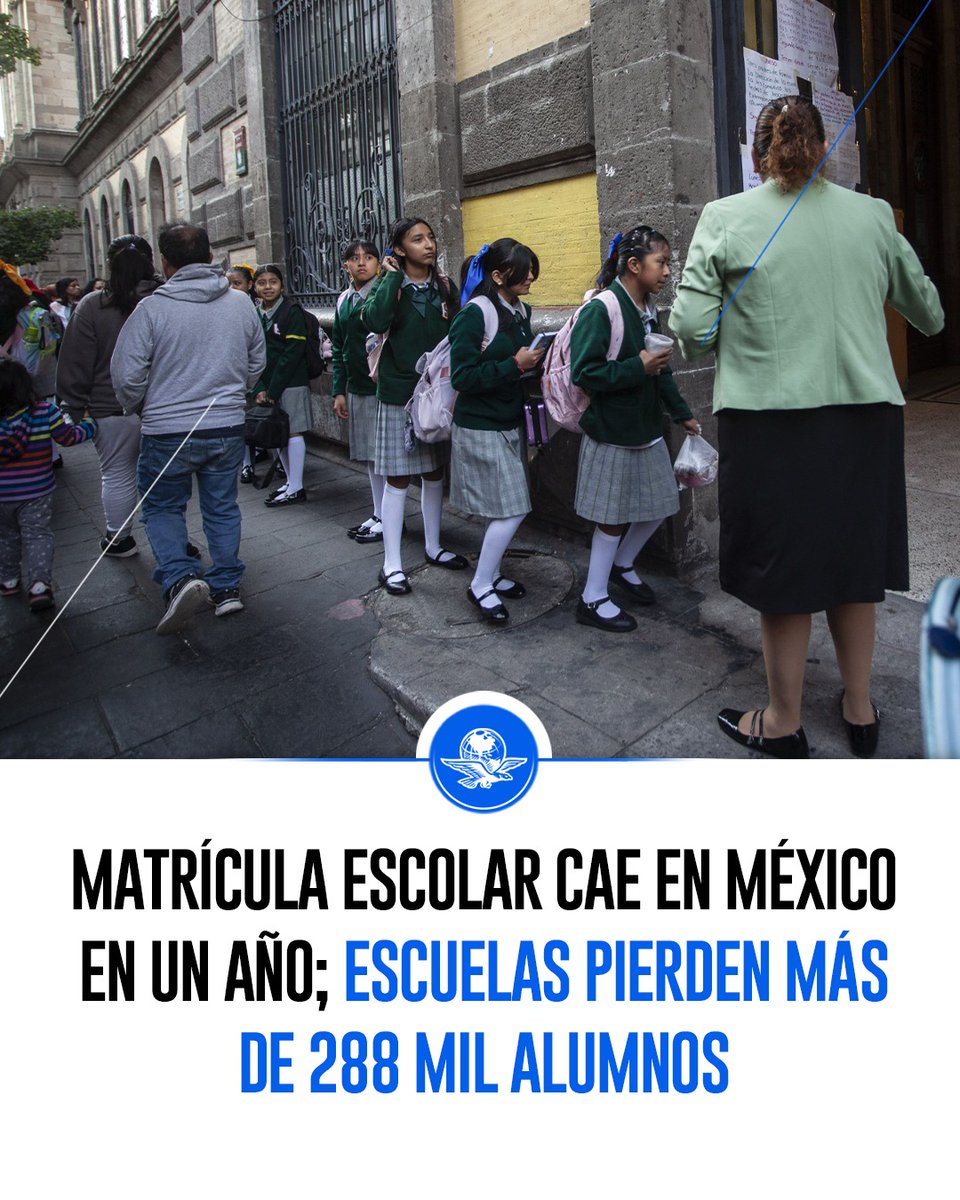El_Universal_Mx's tweet photo. 🔴México pierde casi 289 mil alumnos en un año; cae la matrícula escolar

Entre los ciclos 2024-2025 y 2025-2026, el número de estudiantes pasó de 34.37 a 34.08 millones, de acuerdo con datos de la SEP analizados por Educación con Rumbo.

Ante estas cifras, exhortan al titular de la SEP, Mario Delgado, y a la misma institución, a explicar “qué está ocurriendo con las niñas, niños y adolescentes que deberían encontrarse en las aulas”.

https://t.co/3j99FkoL4X