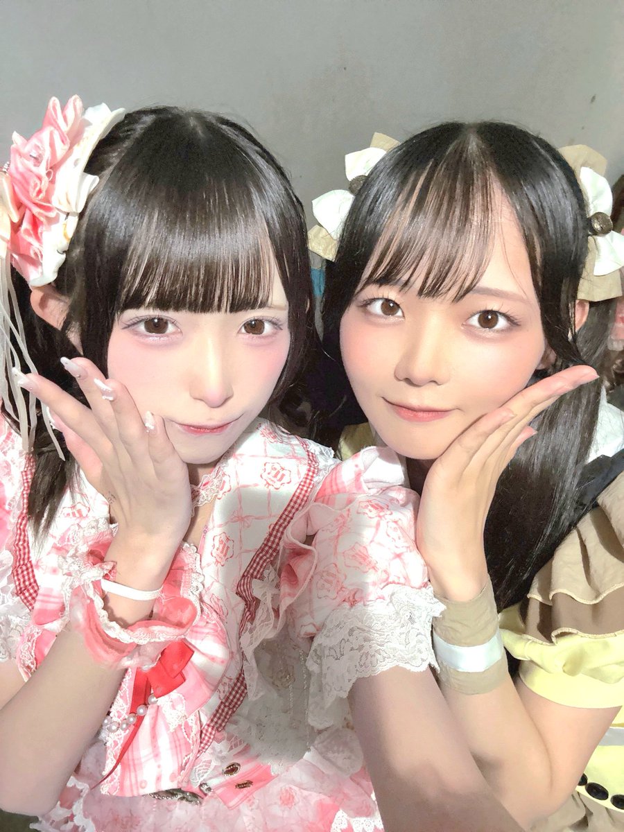 ___yo__shi___'s tweet photo. 8月【チェキ集計】

まい (9)
@mai__ttc 

みのあ (4)
@w_minoa 

かれん (1)
@karen_colorful 

今月はちゃんと推し活はできたと思うんです。(今月も推しみんな可愛かった🥰️) https://t.co/h4ZHfbWmBk