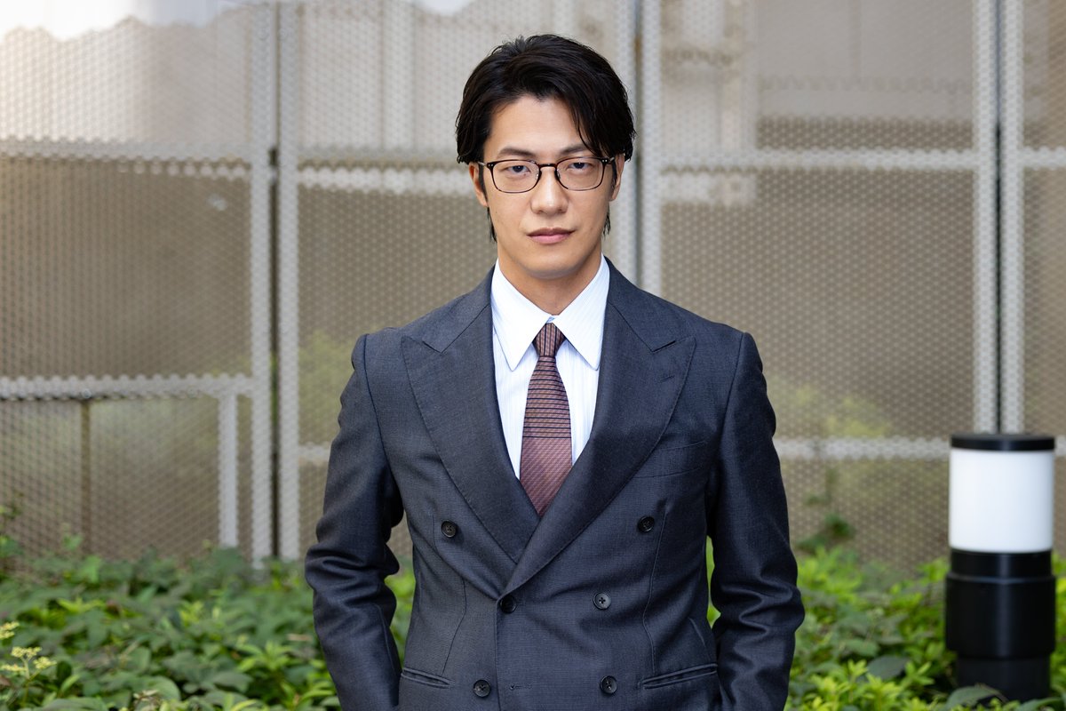 YahooNewsTopics's tweet photo. 現役弁護士で芸人として活動するこたけ正義感さん。一人語りライブ「弁論」では、冤罪事件や生活保護といった、これまでお笑いの世界で正面から扱われることの少なかったテーマを取り上げました。難しいテーマを笑いにする理由、彼が考える「正義」とは。（撮影：キンマサタカ）https://t.co/7ew6L2Mq7d