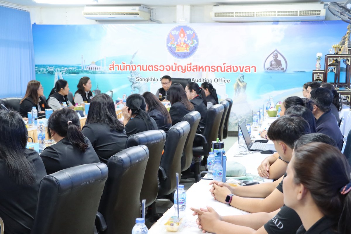 Pr_CAD's tweet photo. วันที่ 30 สิงหาคม 2569 นายวุฒิพงศ์ เนียมหอม อธิบดีกรมตรวจบัญชีสหกรณ์ ลงพื้นที่ตรวจเยี่ยมสำนักงานตรวจบัญชีสหกรณ์สงขลา เพื่อรับฟังผลการดำเนินงาน พร้อมแนะแนวทางการปฏิบัติงาน การบริหารทรัพยากรที่มีอยู่ให้เกิดประสิทธิภาพ อีกทั้งเป็นการสร้างขวัญกำลังใจในการปฏิบัติงานแก่บุคลากร https://t.co/yYIK7AHE2m