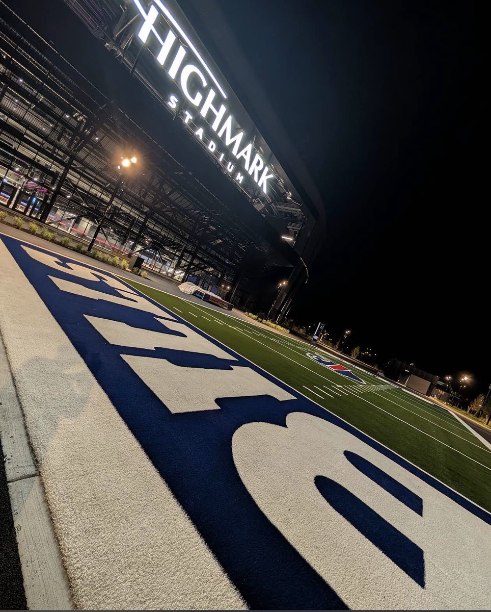 716TableCrew's tweet photo. G’night @HighmarkStadm &amp; #BillsMafia https://t.co/Y49ELjZbDf