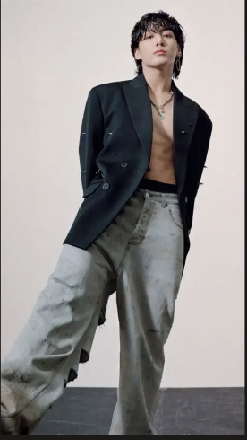 Crimsonlithe's tweet photo. @style_bts89178 https://t.co/OeIcXVAsxP