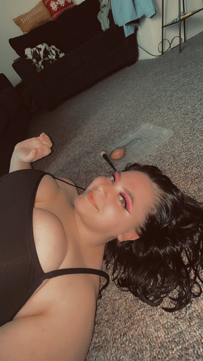 SubbySoap's tweet photo. I love jerking my cock to all the nasty stuff my goddess @GoddessMarie343 sends me. Its so fucking hot 🥵
#femdom #taboo #nsfw #sub #findom https://t.co/FmPQzsJSKJ