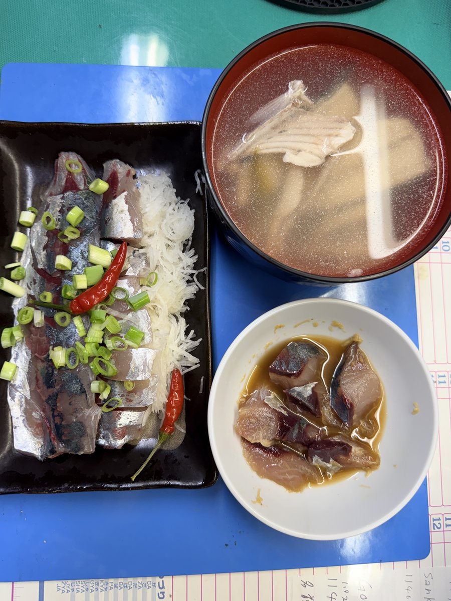 ajito9866's tweet photo. お客さんが釣った魚でご馳走してくれました。おいしかったです。釣りの楽しみはこれですね！ https://t.co/zVg61eMGHs