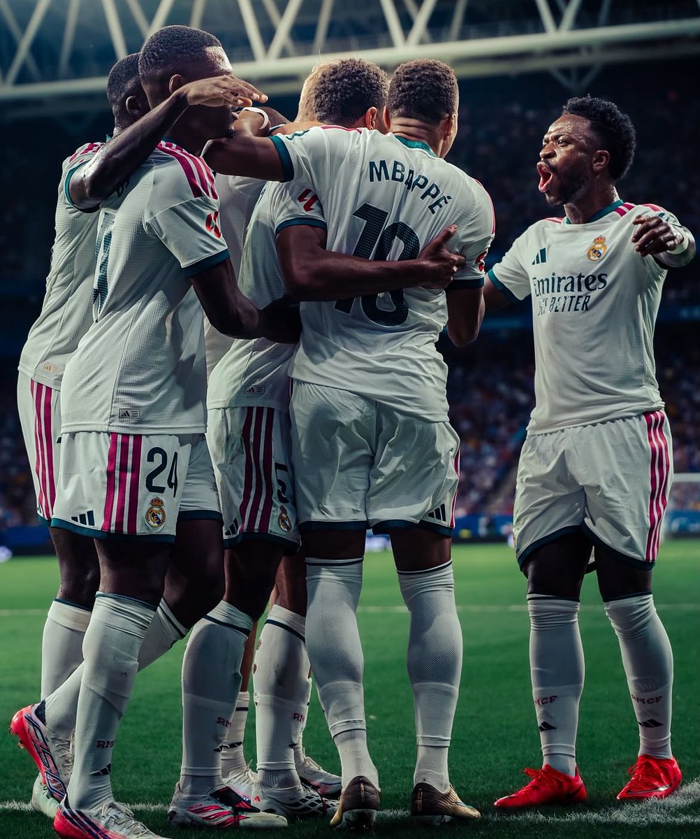 __LordPenguin's tweet photo. Recap 🧹🧹
✅ Real Madrid/Malaga 10+ corners -104
✅ Trea Turner single -130
Great day with momentum headed into the new week 🔥
Time to turn things up!! https://t.co/3em7is5UrL