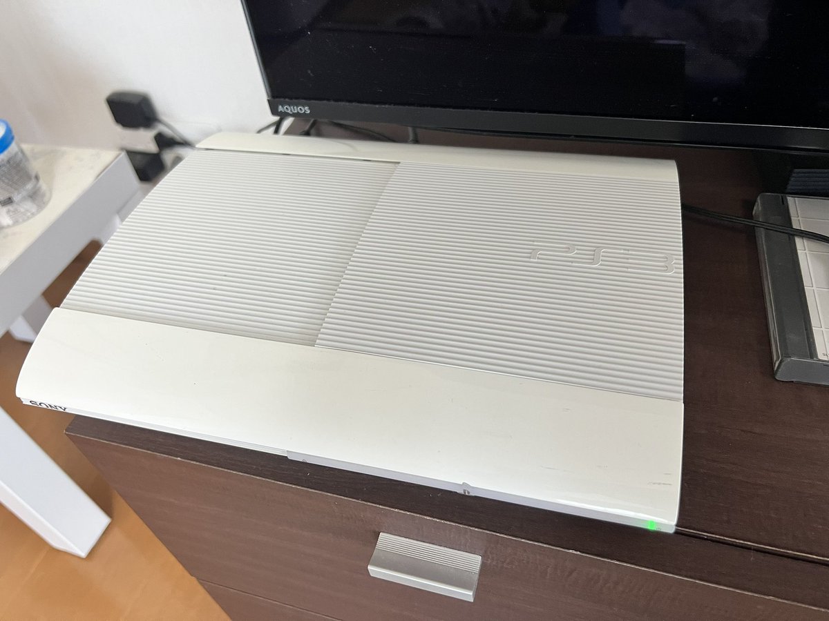 leap833's tweet photo. 久しぶりにPS3引っ張り出してきて
アップデート中

#PS3
#プレイステーション3 https://t.co/rTFCC71SAQ