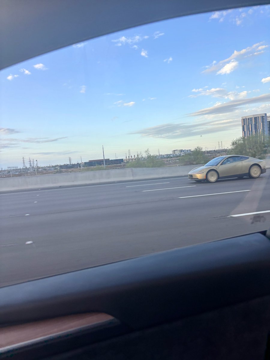 RobertLA320's tweet photo. @RobotaxiRadar Tempe AZ https://t.co/xQnP46Nvd2