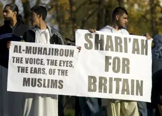 Mark100082's tweet photo. @RyanBlucher @JBcommons @JesseBurkhart7 @mehdirhasan Who is complaining about it?
Hindus?
Scots?
Africans?

Or those who openly stating that Islam should rule Britain? Are there Jewish no go zones? https://t.co/RJT9ff9wW4