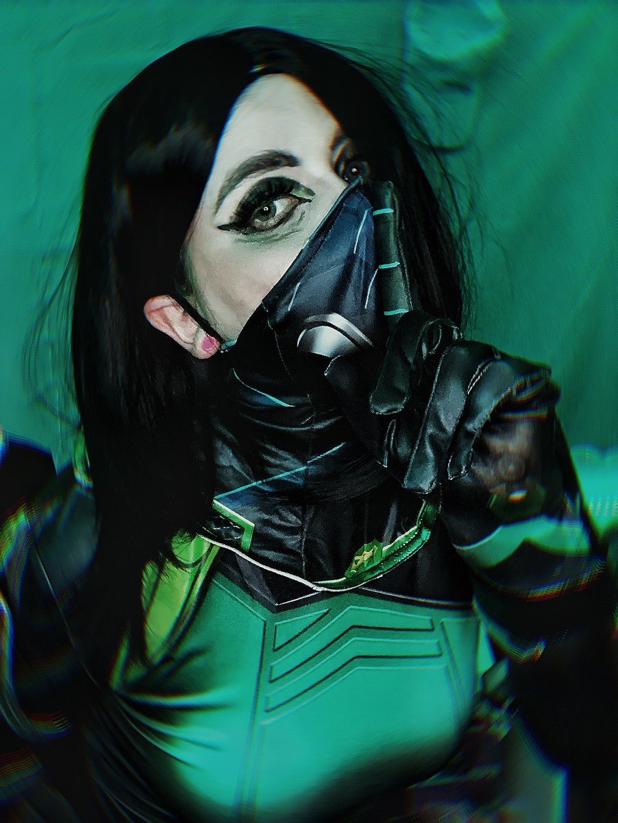 EngelweissVT's tweet photo. late to this but yall forgive me right ? 💚

my fave cosplays :> https://t.co/OJc07AIvEl