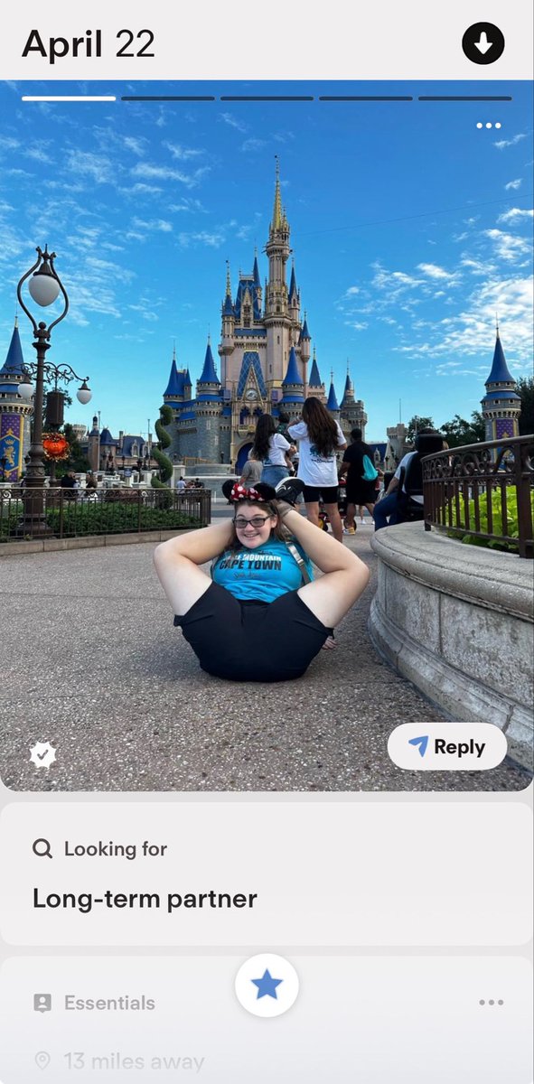GregGobblestone's tweet photo. Fastest swipe right ever #would https://t.co/hJZnVk1oFR