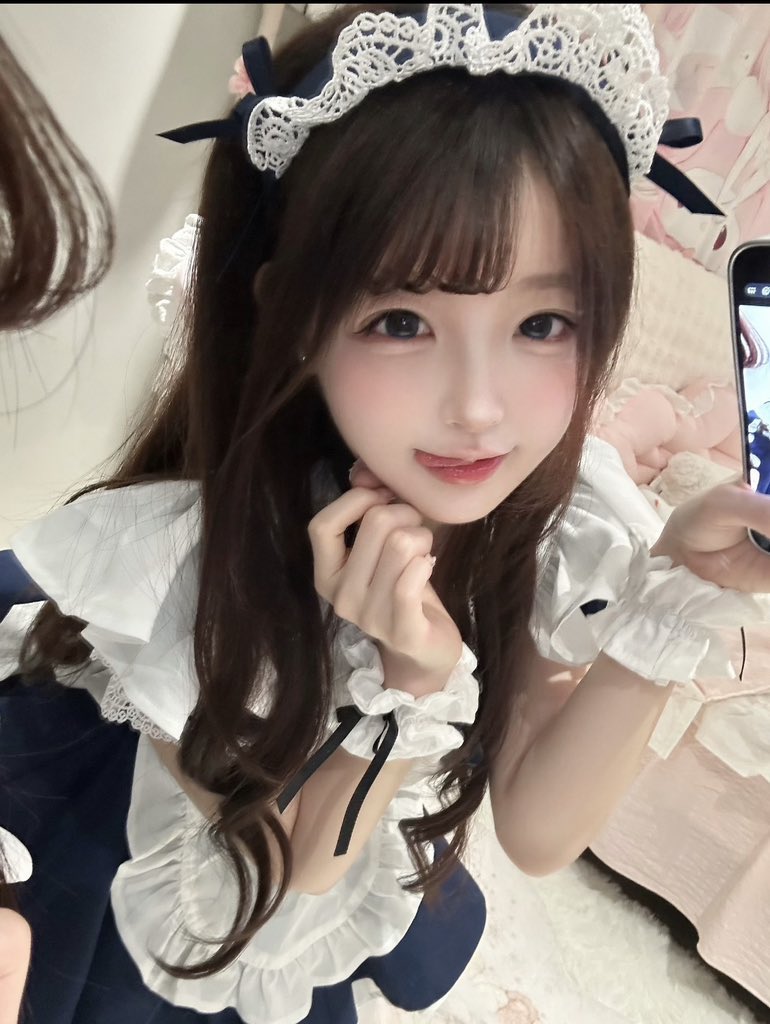 BeckyYeomaqr's tweet photo. 继续发福    继续发福啦！      

初中生！！！初二班花小bb真粉

 谁要锐评15岁的福来了傲！

看完别打✈️..... https://t.co/UCCthpfg39