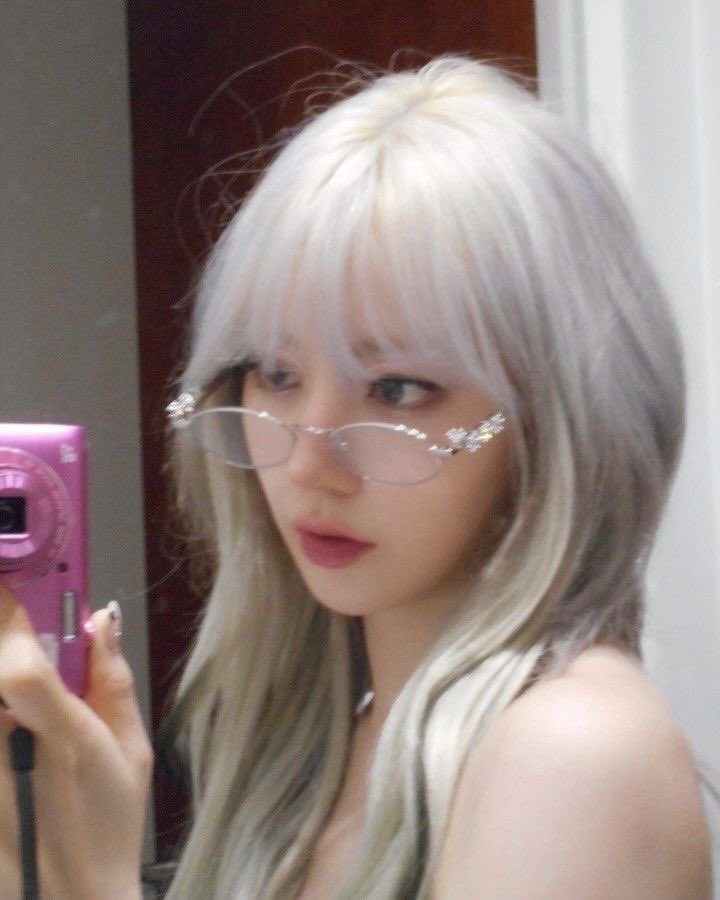 sakkurawife's tweet photo. she's so damn pretty https://t.co/Zr5dAJ4F2g