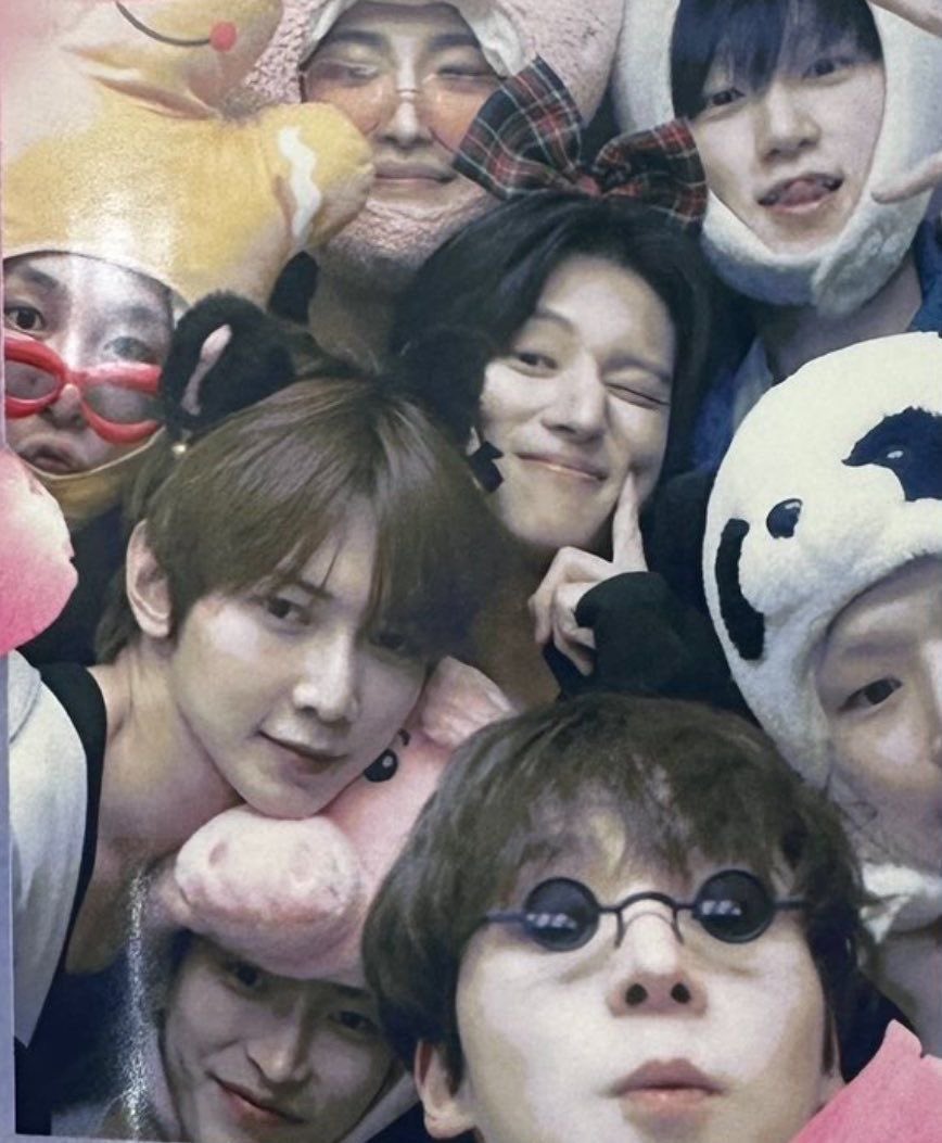 grayishlilacs's tweet photo. intro + moot hunt 💕

• hi im lilac :3
• she/they + 2006
• moatiny
• txteez ults!
• yunho/yeosang and beomgyu biased but i love all of them 

♡︎ + ⟳ if u wanna be moots 💕

looking for other moas or atiny to be friends!! 

#kpoptwt #atinytwt #moatwt https://t.co/cLT3FEomWR