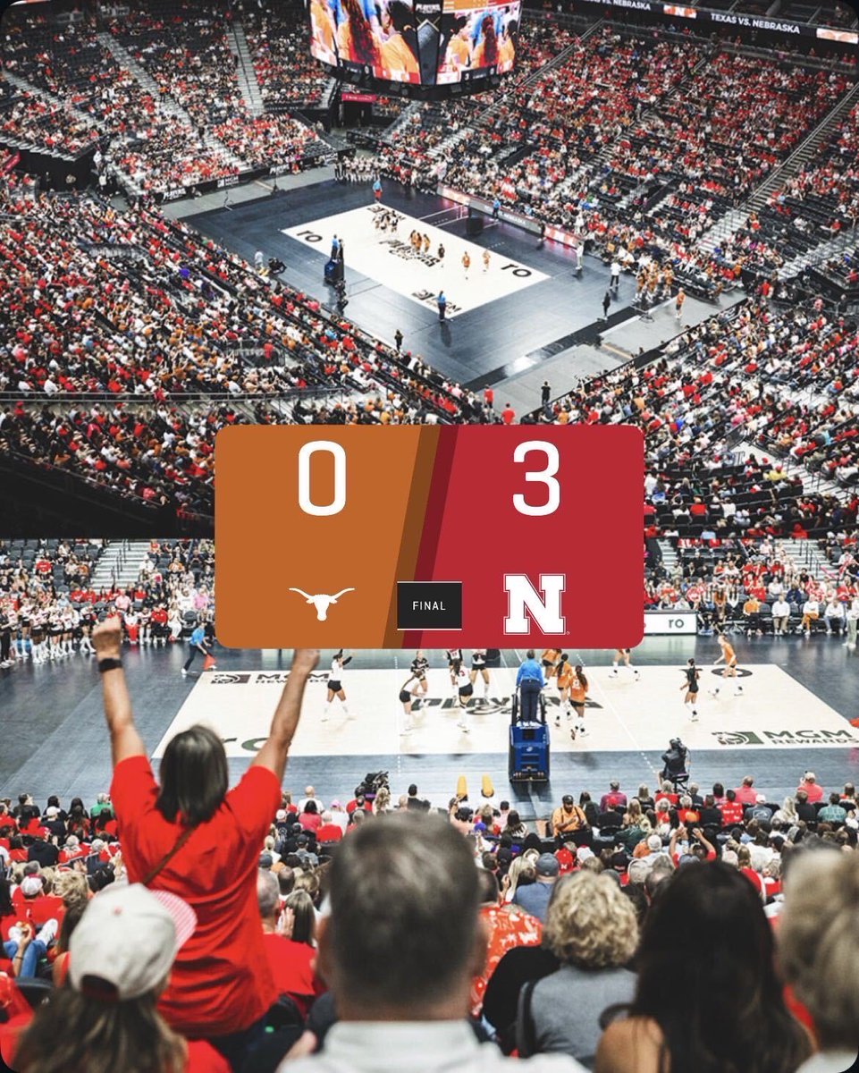 B1GVolleyball's tweet photo. No. 1 @HuskerVB gets the sweep over No. 2 Texas 💥 https://t.co/rk39AYkSaC