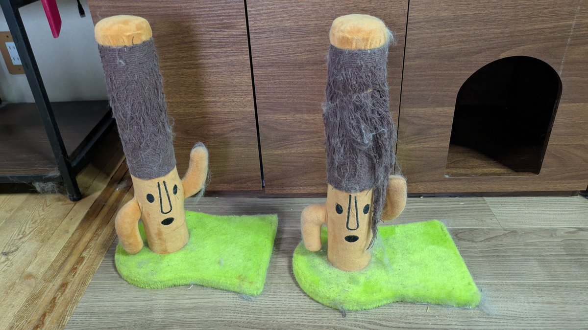 mitsumeemonaka's tweet photo. 人気のないハニワ→ハニワ

人気者のハニワ→ジャック・スパロウ

今週もよろしくお願いします(*^^*)

#猫のいる幸せ
#猫好き https://t.co/xqERxubEmR