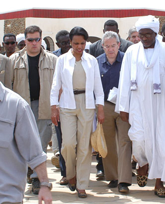 MaelCGerlach's tweet photo. @bennyjohnson Here is how Condi dressed for Muslims. https://t.co/EV6qMg0cBJ
