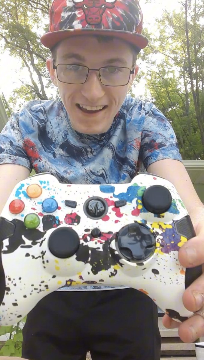 ArijahMakai26's tweet photo. Brand-new TikTok video just released! Check out my latest video of me unboxing my brand-new Xbox 360 controller. As always, be sure to like, share, comment, and follow for more content like this!
#Xboxcontrollers #controllerunboxing https://t.co/1fDJ697ICA https://t.co/8MvLeBVCN0